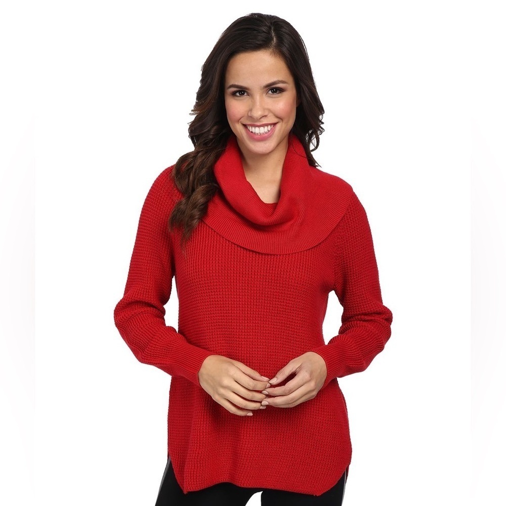 Michael Kors Beautiful and Cozy Red Cowl Neck Sweater Women’s Size Medium